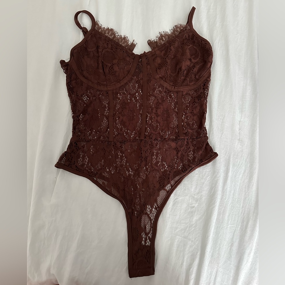 Misguided Lace Bodysuit- Size 10 - EUC